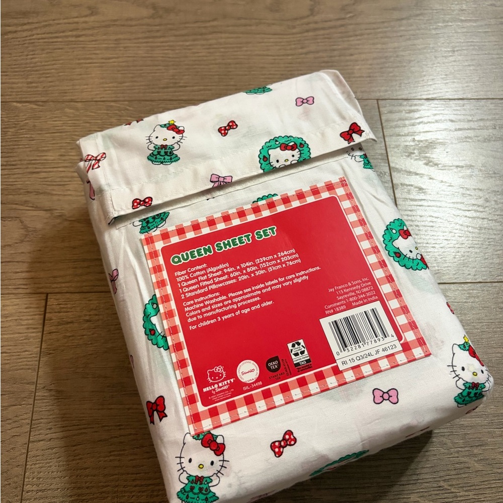 Hello Kitty Festive Sheet Set with Pink and Green Accents